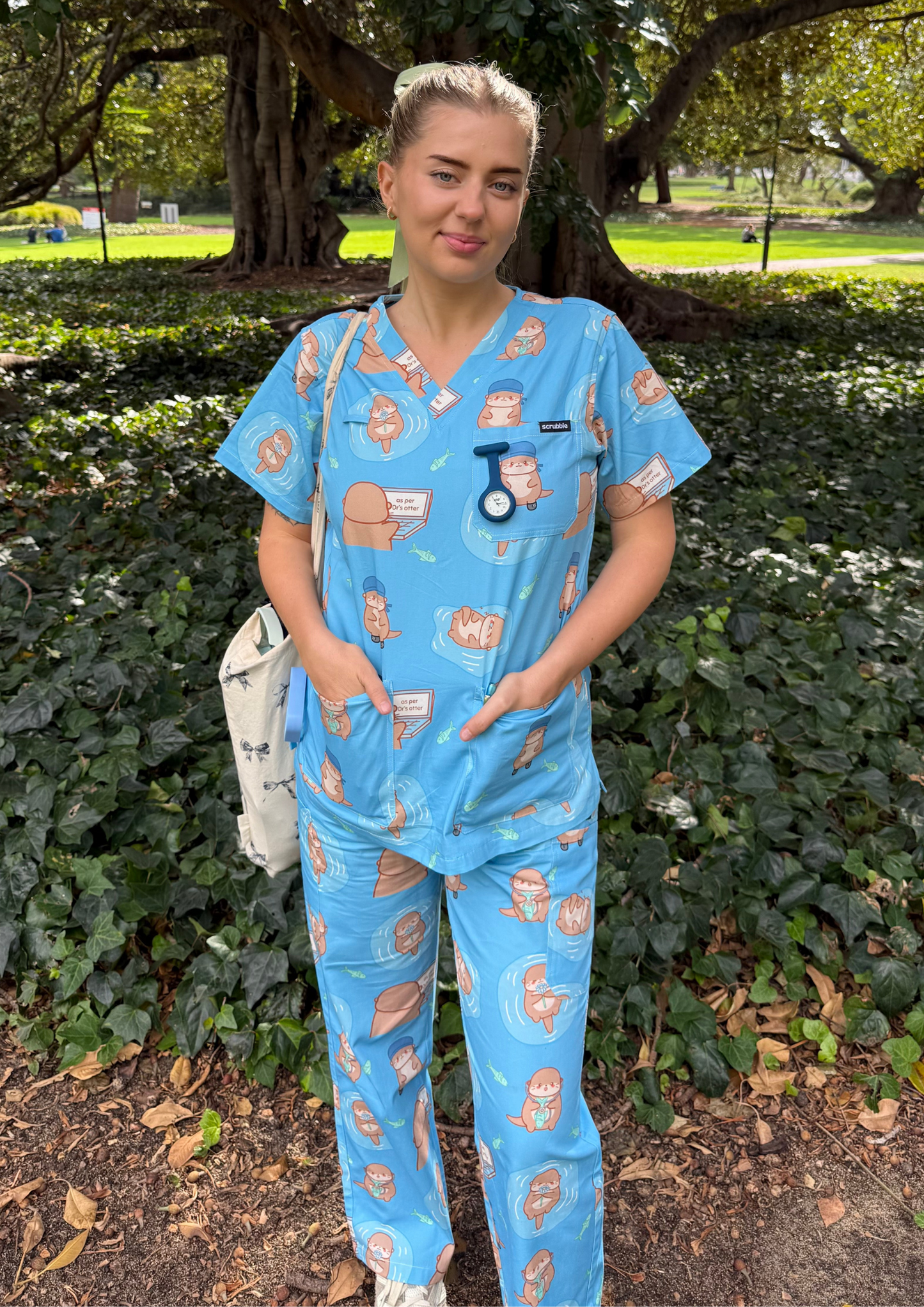 Dr. Otter Scrub Set